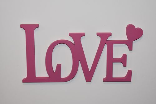 Napis 3D LOVE na Arena.pl