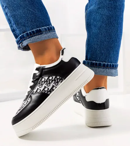 Czarne sneakersy na platformie Worden 38 na Arena.pl