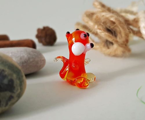 Szklana figurka - Wiewiórka na Arena.pl