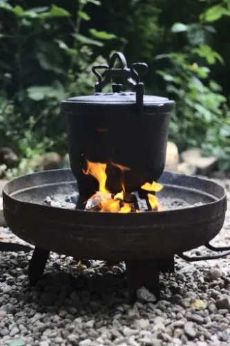 KOCIOŁEK ŻELIWNY Myśliwski 10L Garnek na ognisko na Arena.pl