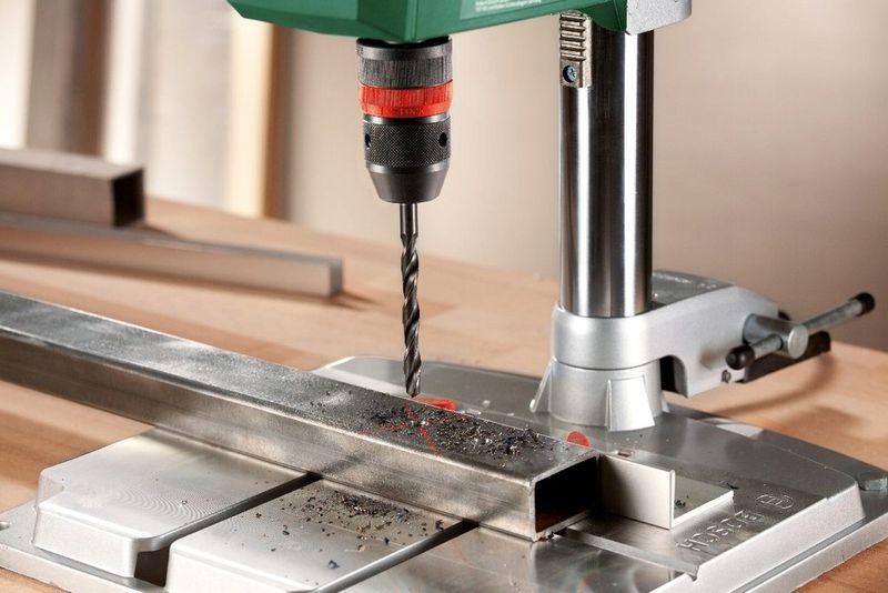 Wiertarka STOŁOWA kolumnowa Bosch 710 W zacisk szybkomocujący WYŚWIETLACZ zdjęcie 11