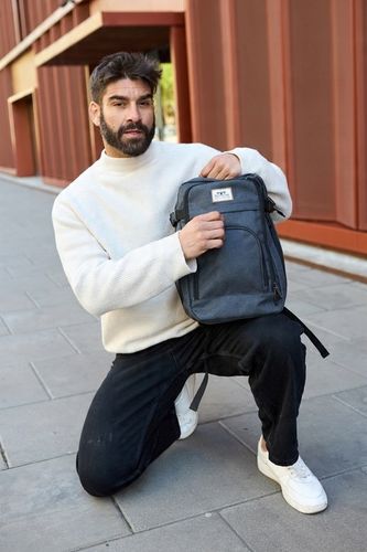 Plecak torba mały bagaż pojemny do samolotu kabinówka lotnicza Beltimore na Arena.pl