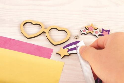 MAKE IT REAL zestaw kreatywny do tworzenia Puszystych Breloczków na Arena.pl