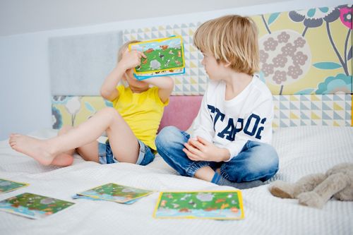 Gra Znajdź mnie na Arena.pl