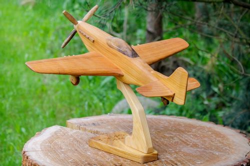 Duży model samolotu "P-51 Mustang" na Arena.pl