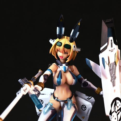 Ruchoma Figurka Sophia F. Shirring | Żywica | 17 cm |  Bunny Suit Planning na Arena.pl