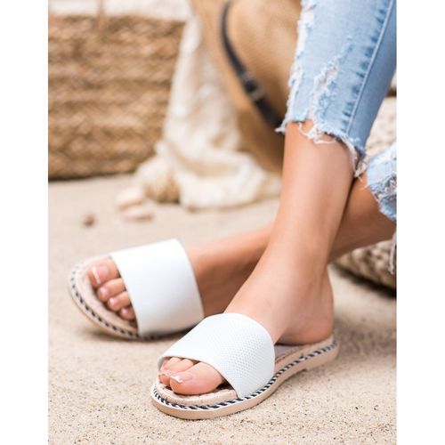 Tekstylne Białe Klapki r.39 na Arena.pl