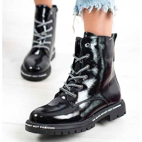 Lakierowane Trapery r.40 na Arena.pl