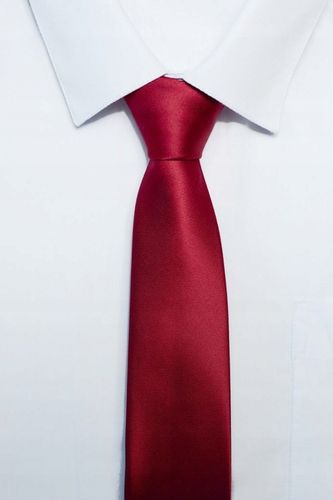 Elegancki krawat klasyczny czerwony satynowy modny szerokość 7-cm na Arena.pl