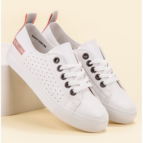 Białe Obuwie MCKEYLOR r.40 na Arena.pl