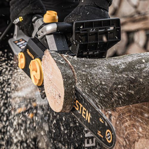 PIŁA ŁAŃCUCHOWA PILARKA ELEKTRYCZNA DO DREWNA 2400W PROWADNICA 40CM + OLEJ na Arena.pl