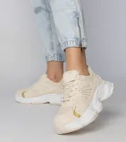 Beżowe sneakersy sportowe na masywnej podeszwie Klarris 40
