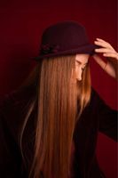 Polski filcowy kapelusz damski Camille - filcowy, klasyczny Czarny