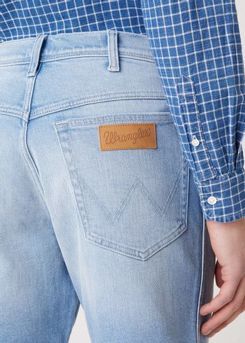 MĘSKIE SZORTY JEANSOWE WRANGLER TEXAS SHORTS CLEAR BLUE W11CZH280 W30 na Arena.pl