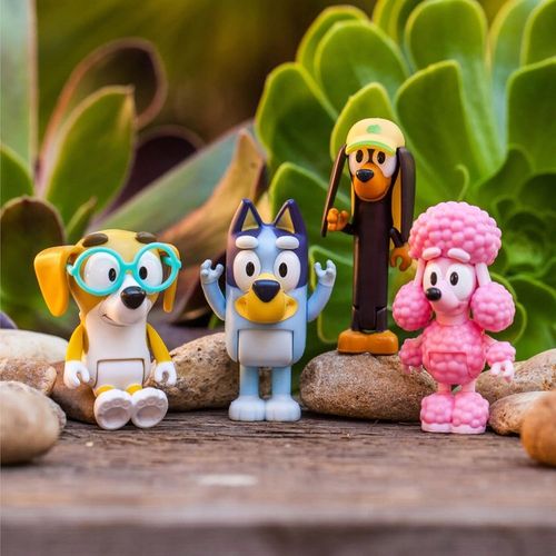 FIGURKI BLUEY Z RODZINĄ BLUE CAŁY ZESTAW 8 SZTUK BLUEY & FAMILY na Arena.pl