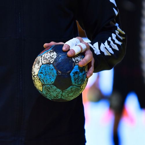 Tejp tejpy sztywny sport taping plaster na palce taping 2,5cmx10m x 7szt na Arena.pl