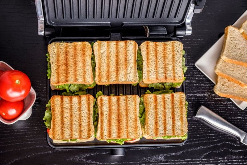 Grill kontaktowy Eldom GK170 svad zdjęcie 9