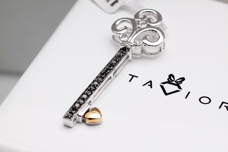 Emaga Złoty wisiorek WXD3423 - Diament zdjęcie 4