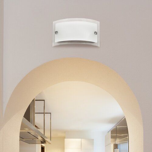 Lampa ścienna Line na Arena.pl