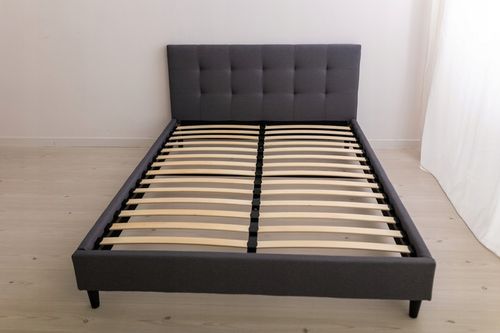 NERI 160X200 ŁÓŻKO TAPICEROWANE SZARE STELAŻ Z MATERACEM na Arena.pl