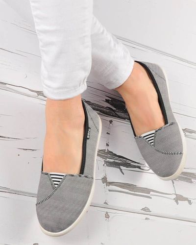 Pantofelek24.pl | Trampki Slip On 38 na Arena.pl