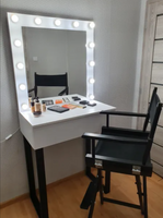 Toaletka Hollywood z lustrem 80 do makijażu, makeupu, wizażu