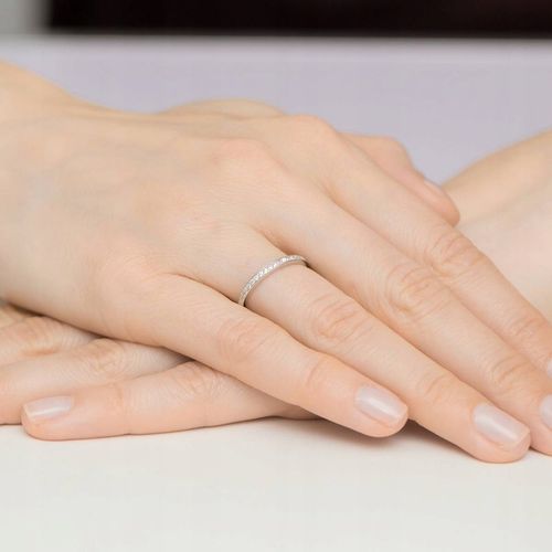 SREBRNY PIERŚCIONEK OBRĄCZKA 925 z CYRKONIAMI r.7 na Arena.pl