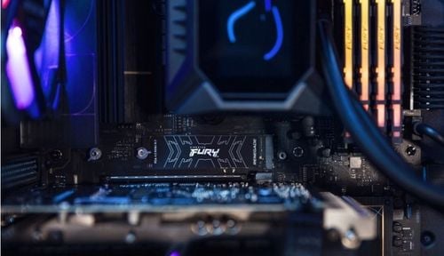 Dysk SSD Kingston Fury Renegade 2TB M.2 2280 PCI-E x4 Gen4 NVMe SFYRD/2000G na Arena.pl