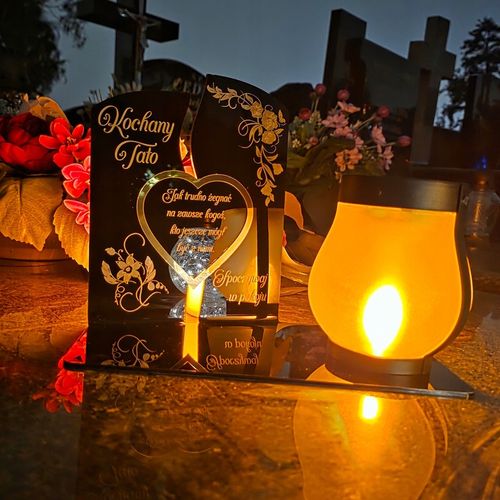 WIECZNY ZNICZ SOLARNY LED Statuetka dla TATY na Grób Wszystkich Świętych na Arena.pl