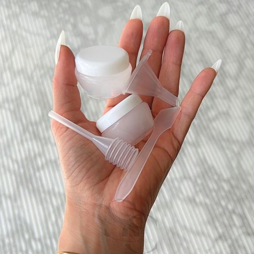 Zestaw pojemników podróżnych na kosmetyki do samolotu 11sz Kosmetyczka na Arena.pl