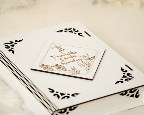 Biblia w pudełku z grawerem Pamiątka Chrztu Świętego OBC-2 na Arena.pl