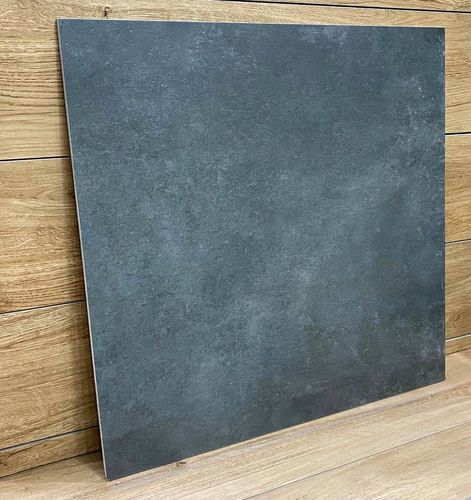 Twardy pogrubiony grafitowy gres 80x80 jak kamień na Arena.pl