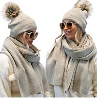 Czapka Damska + Szalik Ciepły Komplet Modny Pompon Prążkowana dzianina BEŻ