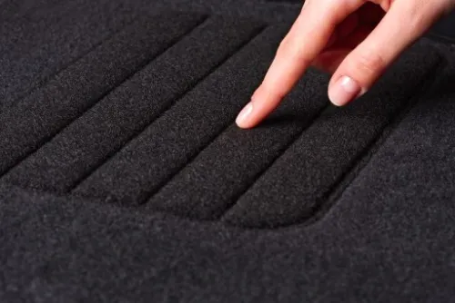 Wycieraczki samochodowe CZARNE do samochodu / auta na Arena.pl