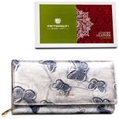 pojemny portfel damski ze skóry naturalnej w srebrnym kolorze zamykany