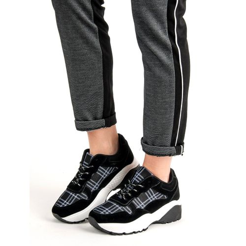 Czarne Sneakersy r.41 na Arena.pl