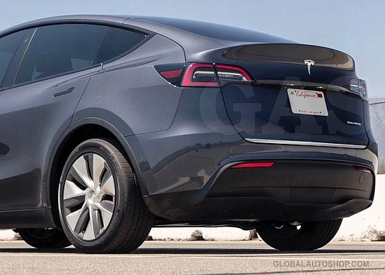 Tesla Model Y 2019+ Listwa CHROM na Klapę zdjęcie 5