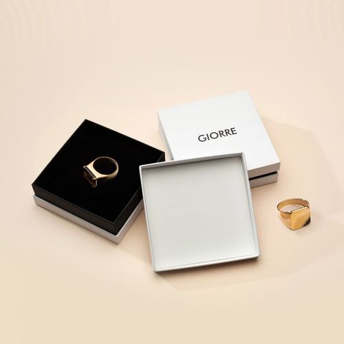 SREBRNY KWADRATOWY SYGNET MĘSKI na Arena.pl