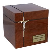 Urna katolicka dla dorosłych wykonana z litego drewna Tabliczka TAK