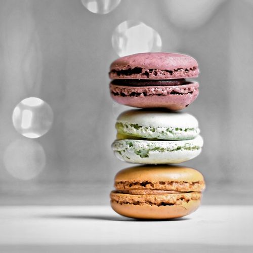 Pudełko karton na muffiny pączki 30x30x10 cm białe opakowanie z okienkiem na Arena.pl