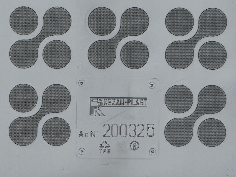 DYWANIKI WYCIERACZKI GUMOWE Audi Q3 II od 2018 zdjęcie 15