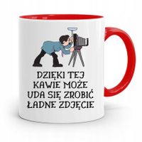 Kubek Czerwony Fotografa Możę Uda Się Zrobić Z Nadrukiem Ze Zdjęciem