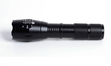 MOCNA LATARKA SZPERACZ XML-T6 LAMPA POLICYJNA ZOOM na Arena.pl