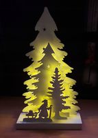 Dekoracja świąteczna drewniana lampa 16 LED Mikołaj biała choinka