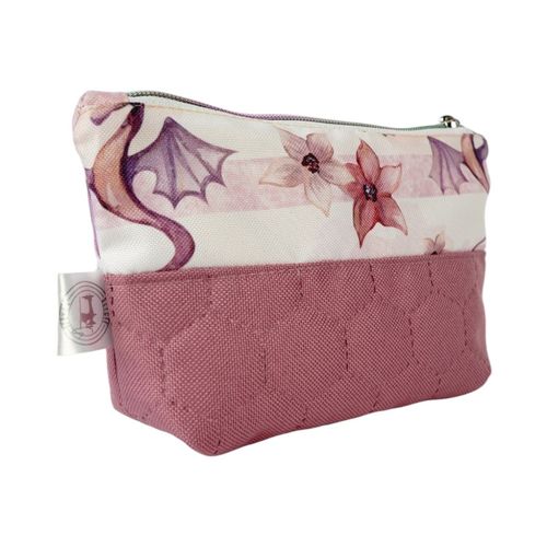 Kosmetyczka Smoczy Mix dla dziecka Rozmiar Kosmetyczki - 19cm x 13.5cm x 5cm na Arena.pl