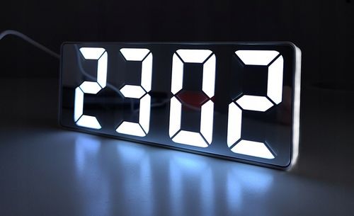 ZEGAR ELEKTRONICZNY LED BUDZIK ZEGAREK Z ALARMEM B na Arena.pl