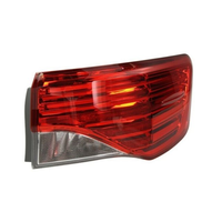 Toyota Avensis T27 12-15 Lampa tylna PRAWA sedan