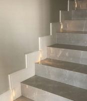 Szare matowe płytki na schody z nitką 100x30 antypoślizgowe jak kamień