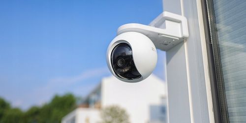 Kamera zewnętrzna z panelem solarnym obrotowa EZVIZ HB8 2K+ 4MP Kamera WiFi na Arena.pl