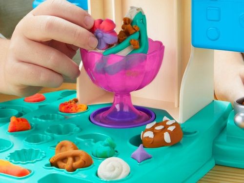 CIASTOLINA Play-Doh Lodziarnia Tęczowe ZAKRĘCONE LODY Zestaw Hasbro G0028 na Arena.pl